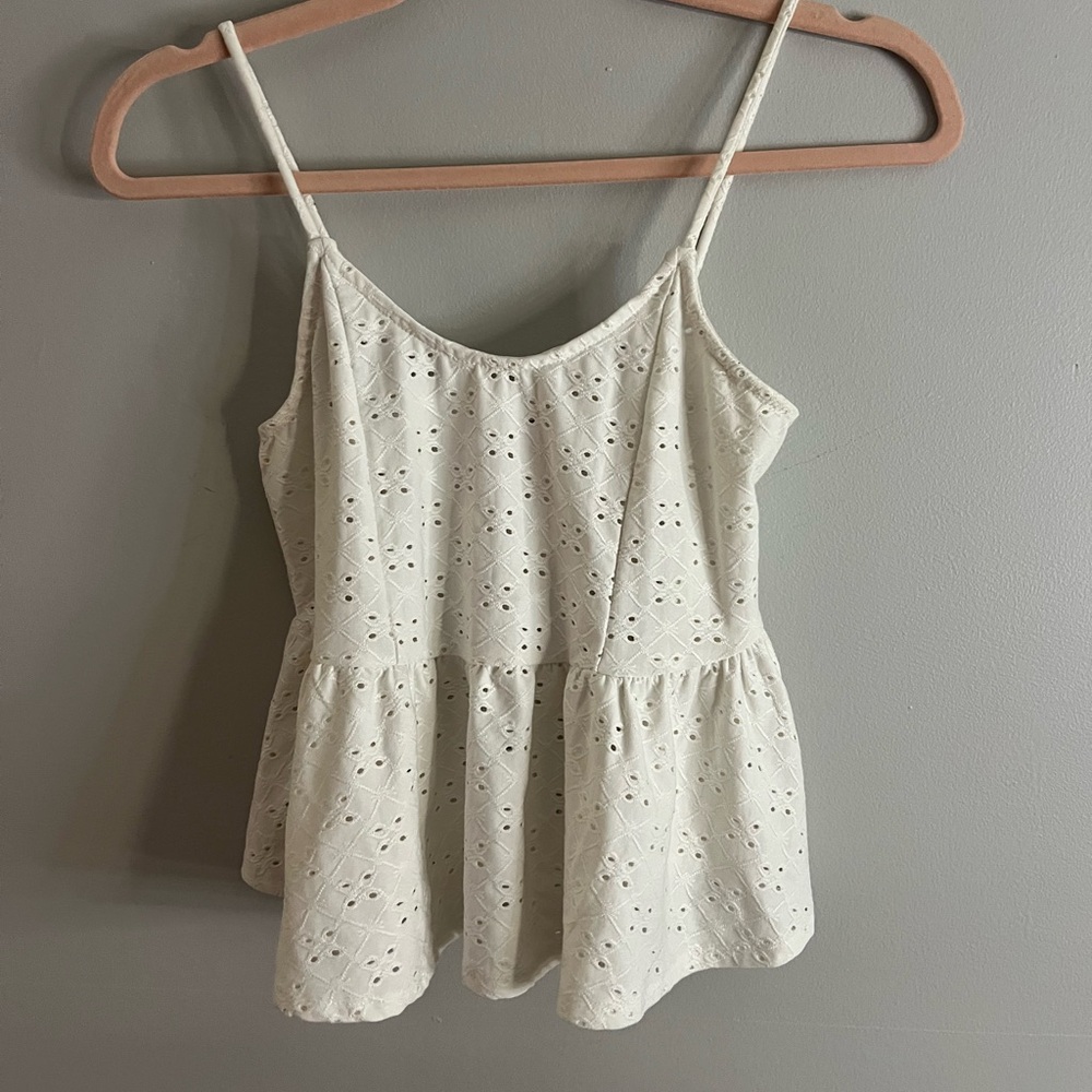 Hiatus tank top white barely worn